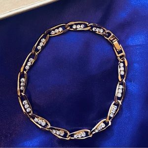 Gold & diamond bracelet